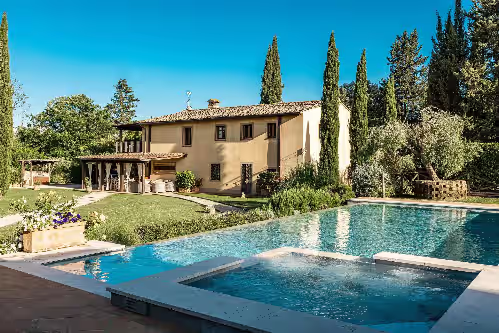 VILLA IRIS LUXURY SAN GIMIGNANO, 6 EN-SUITE BEDROOMS, SWIMMING POOL, SPA, SAUNA, photo 2