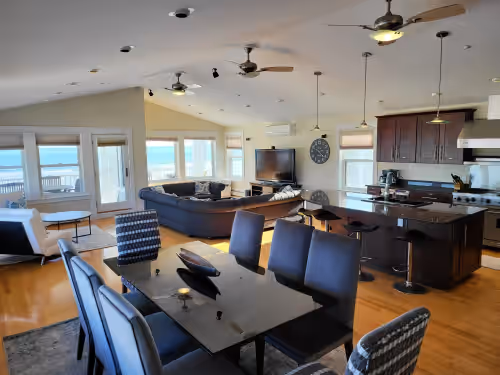 Sensational Beachfront Property Old Orchard Beach, with indoor elevator, photo 4