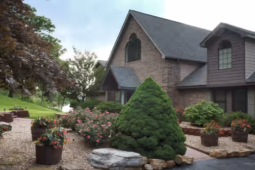 Family-Friendly Lakeside Resort-like Home for Reunions, Retreats & Large Groups, photo 2