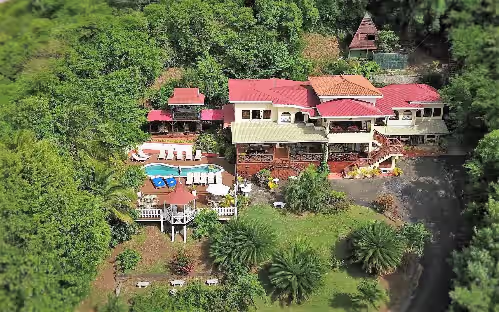 Sea view, fully staffed villa for Families & Retreats, groups of 9 - 20 guests