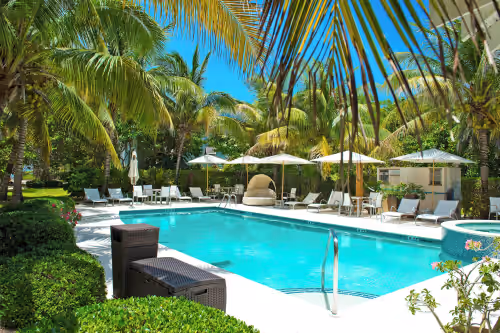 Sea Orchard Retreat: Gated Micro-Resort Near 7 Mile Beach w/Shared Pool & Jacuzzi, photo 4