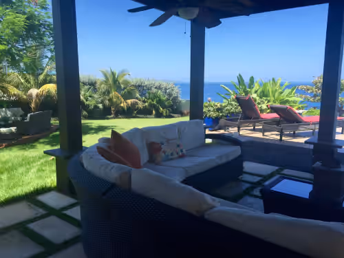 Newly Remodeled Oceanfront Villa, photo 3
