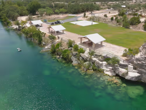Book 4 cabins with Private River Access to the Nueces River