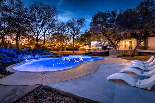 10 Acre Hill Country Mansion, photo 2