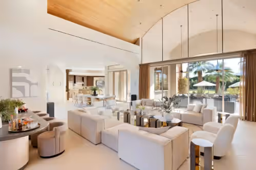 Interior at Mirabella Estate with Private Lake
