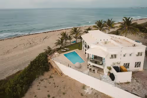 Tesoro del Mar Stunning beachfront beach Villa, photo 4