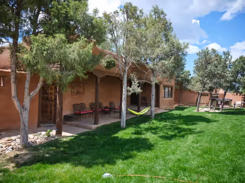 Palace Of Miracles: Hot Tub, Lounge Spaces, +Casita, mtn views,5 courtyrds,6 FPs