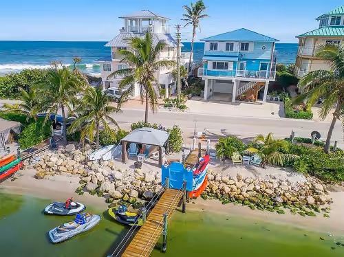 Ocean to River Resort- 3 Florida side-by-side Beach Houses; Sleeps 50+. Pools, Hot Tubs, Docks ON Beach, photo 3