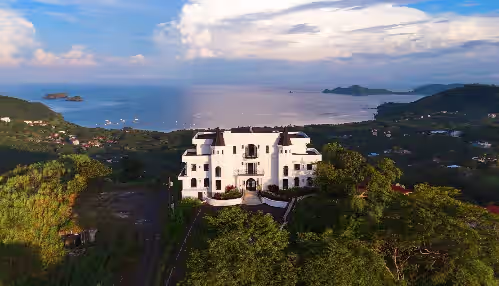 Luxurious 7-bedroom Castle on top of a mountain in Playa Hermosa Costa Rica, photo 3