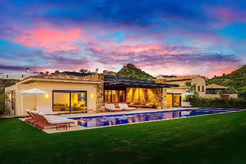 Villa Saguaro - Stunning 11Bd Villa, Chef + Butler + Indoor Tennis + Steps from the Beach!!!