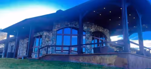 Stony Point Gated Resort All Exclusive: The Lodge, and 4 Cabins