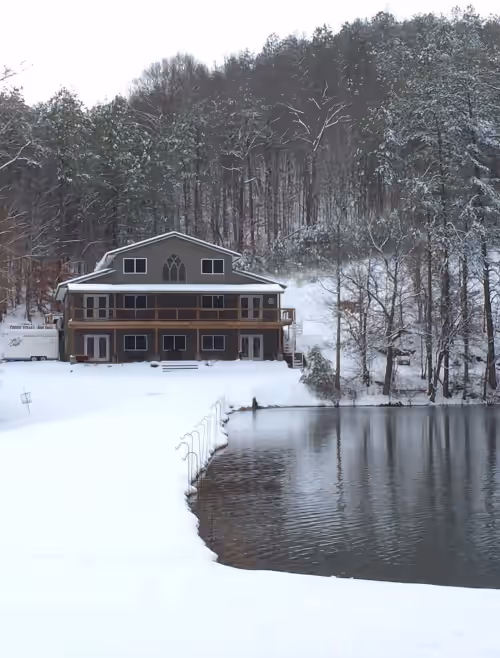 Beautiful, Lakefront, Mountain View Retreat for Your Group, New 300’ Waterslide, photo 2
