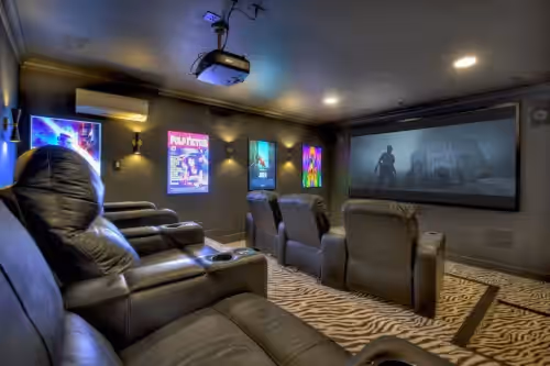 Lake Front Luxury Pool Hot tub Movie Theater Gym, photo 4