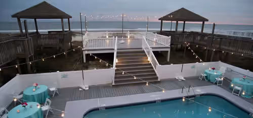 Amazing location! Oceanfront 12bdrm tiki bar pool, photo 3