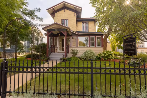 Premier Boutique Lodging in Oshkosh Wisconsin