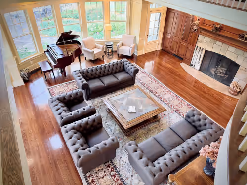 “Eden” 8BR Luxury Retreat with Pool, Spa, Concierge near Ski and Trails, photo 4