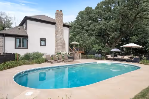 Large 6-Bedroom Heated Pool, photo 2