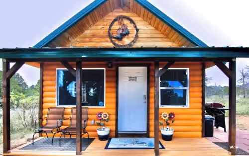 The White Pine Cabin at W-W: Guest Ranch Group Lodging up to 70
