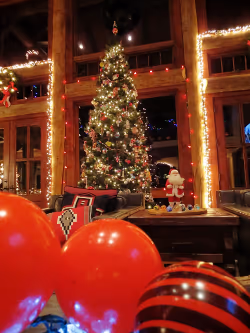 Santa Fe Ranch at Christmas, photo 3