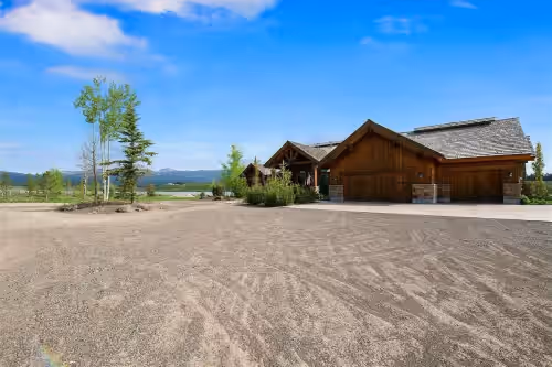 North Shore Lodge 8 bed 11 bath on Island Park Reservoir with Private Dock, photo 3