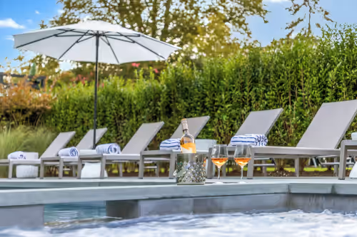 Resort Style Escape in Bellport Village! Pool, Spa, Sauna, Fire Pit & Game Room, photo 3