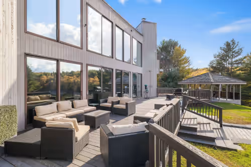 Lakefront Paradise: Views, Heated Pool, Games! Summer & Winter Fun For Everyone, photo 4