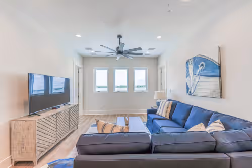 New Coastal Modern Home, 9BR/8.5 BA, Pool, Steps From the Beach, Sleeps 28, photo 2