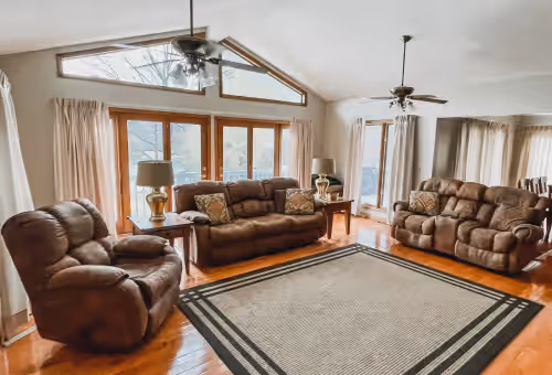 Upstairs Great Room at Spacious Lake house with Double Boat Dock & Gently Sloping Lot