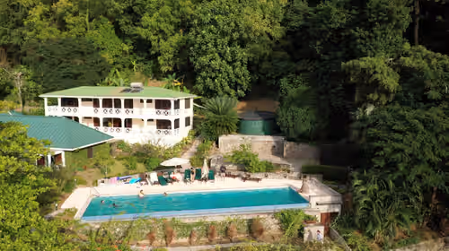 Authentic St. Lucian Experience at Prestigious Villa, photo 2