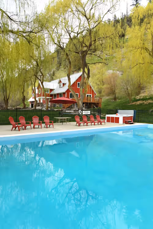 3 Acres of Family Reunion Bliss. Sleeps 50. Private Pool. Available Summer 2026, photo 4
