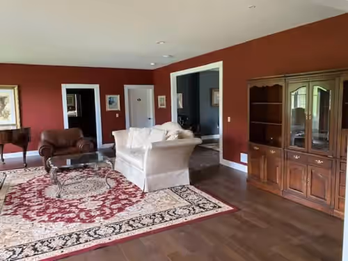 Living area at The Inn at Peacefield Farms