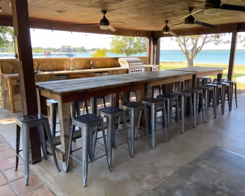 Outdoor dining at 60-Acre Rustic Elegance