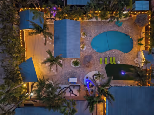 Clearwater Beach Entire Private Resort! SALT Heated Pool! Sleeps 30 Comfortably!