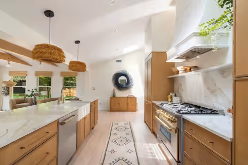 Brand New, Designer's Own Amagansett 5-Bedroom with Heated Pool & Hot Tub, photo 2