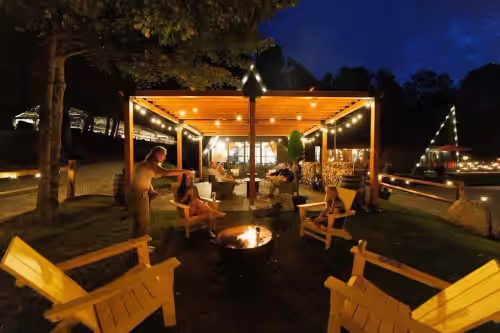 Rent An Inn! Takeover the Birch Ridge Mountain Lodge: 11 Rooms, Bar, Fireplace. 28 ppl. Event space, photo 2