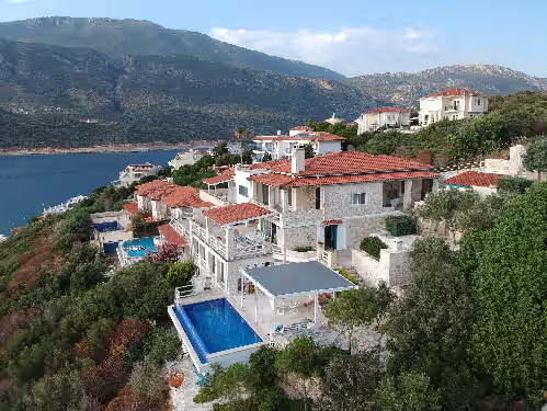 VILLA GÜZEL ELMA- Breathtaking Sea View Villa, Pool & Access to Sea, photo 2