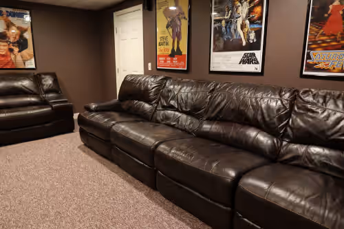 9 Bedroom Estate, Sleeps 24, Pool, Hot Tub, Movie Theater, Game Room, photo 3