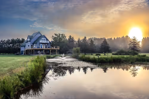 SUMMER SPECIALS Beautiful lake front, beach and pool table