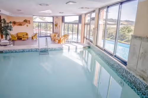 Big estate with private indoor & outdoor pool, gym, billiard in Umbria, photo 3