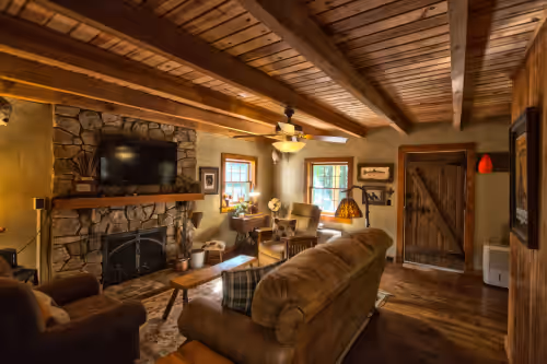Private Waterfront Estate, 7 Cabins, Nestled on 500+ acres w/ waterfalls, trails, photo 4