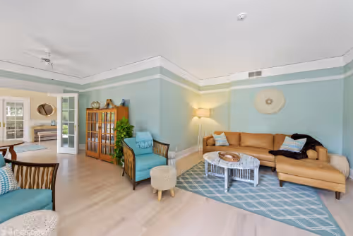 Lakefront Modern Mansion With Heated Pool 9BR's On Private Sandy Beach, photo 2