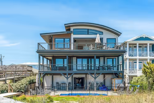 Sol de Mar Beach, Sleeps 29, Pool! Contemporary Oceanfront, both duplex units