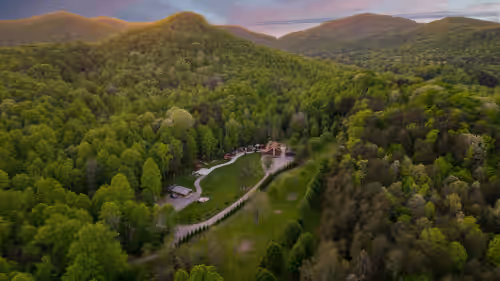 Weaverville Cabin + Mini Cabins w/ HOT TUB + Fire on 50 Acres, photo 2
