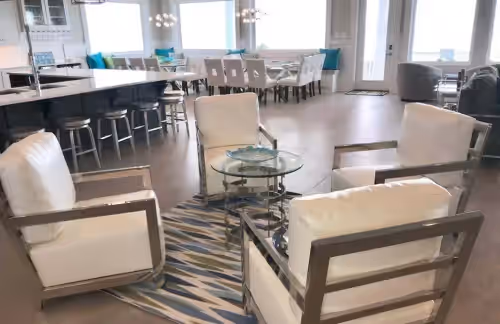 Oceanfront • Wedding Friendly • Heated* Pool • Tiki Bar • Elevator, photo 3