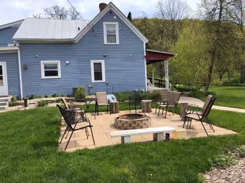 Beautiful Home with 9 Bedrooms, 7 bathrooms, 2 Cabins, 18 Hole Disc Golf Course, photo 3