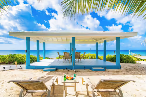 Beach House and Cottage with 2 Full Kitchens, Sleeps 16.
