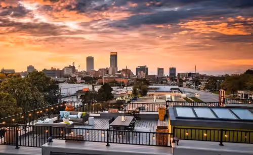 Little Bo Hideaway - A unique, urban experience awaits you!
@littlebohideaway