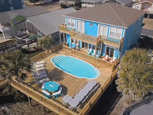 OCEANFRONT W/POOL 8 Bedroom 8 Bath OCEANFRONT Located 3/4 miles east of the pier