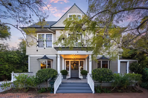 De La Vina Inn - Beautiful 8 Bd/8 Bath Victorian Home in Downtown Santa Barbara, great for group