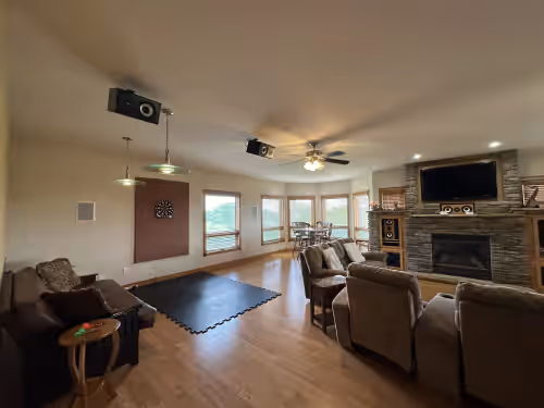 Living area at Multi-Family! 150 yds to Sandy Swim Beach! 4 Master Suites. Sleep up to 27